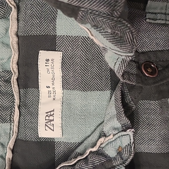 Zara Button Up - Picture 2 of 2